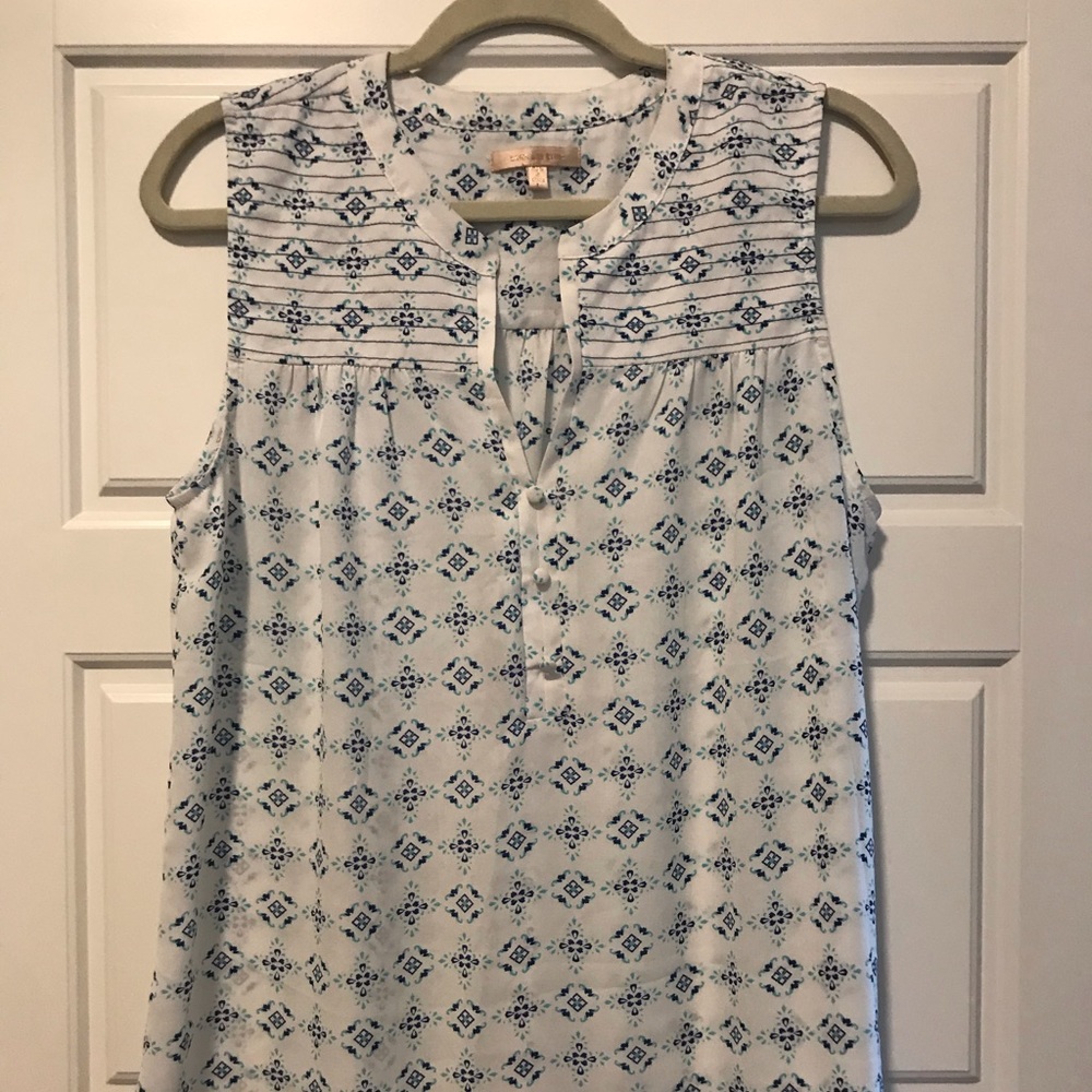 Sleeveless top